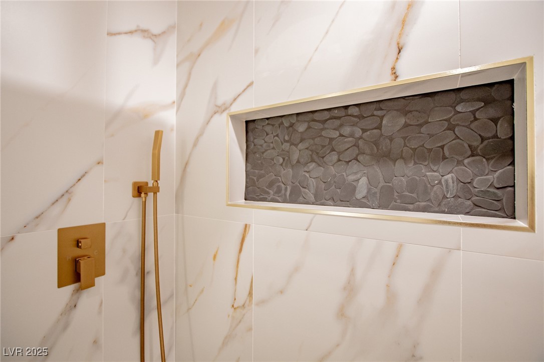 4369 Cloverhill Court