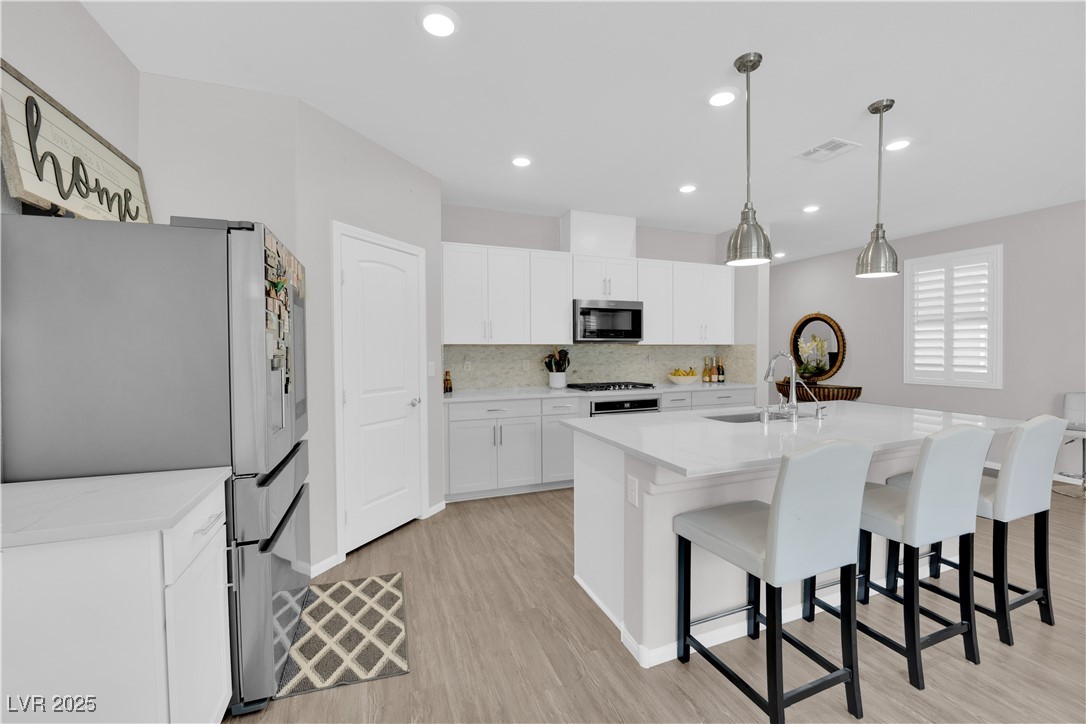 1206 Hopespring Loop Avenue