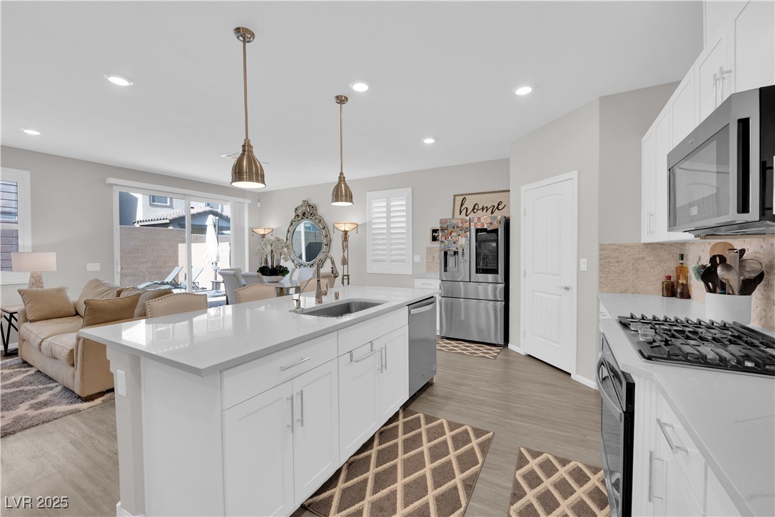 1206 Hopespring Loop Avenue