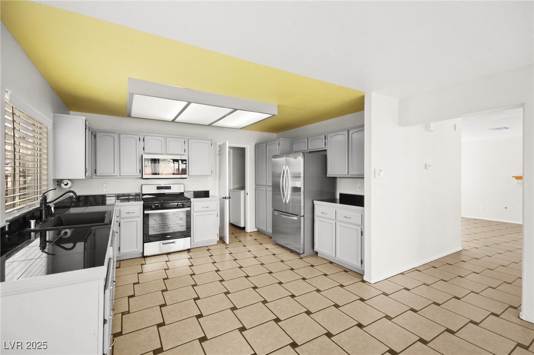 1904 Monte Alban Drive