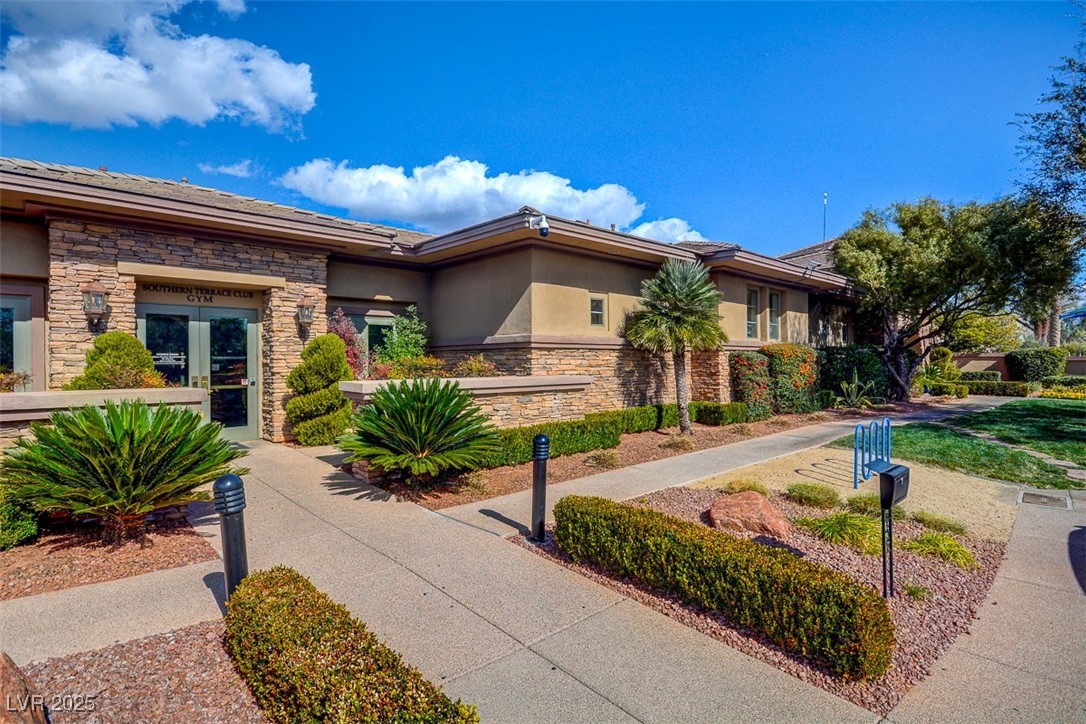 5965 Poplar Tree Street