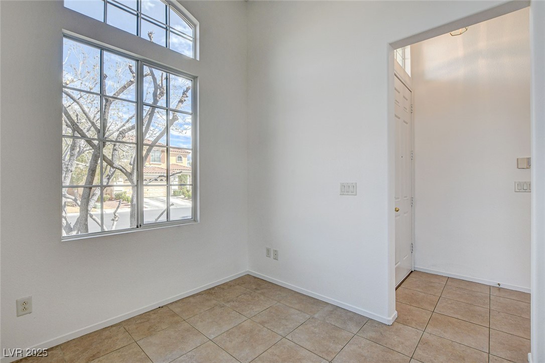 5965 Poplar Tree Street