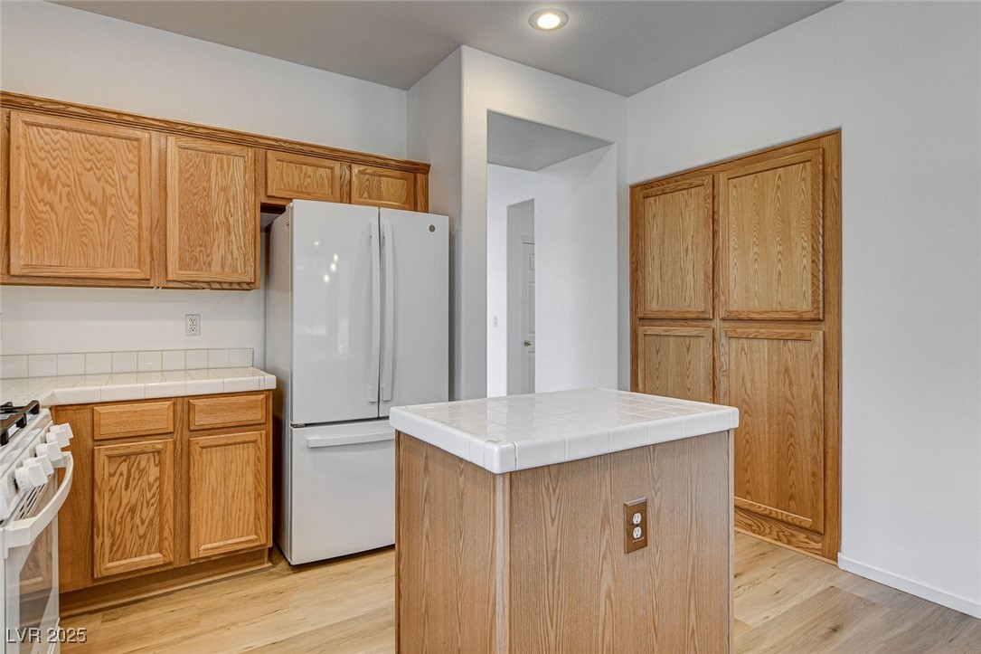 5965 Poplar Tree Street