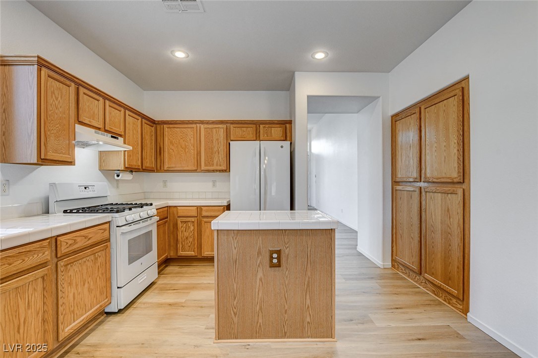 5965 Poplar Tree Street