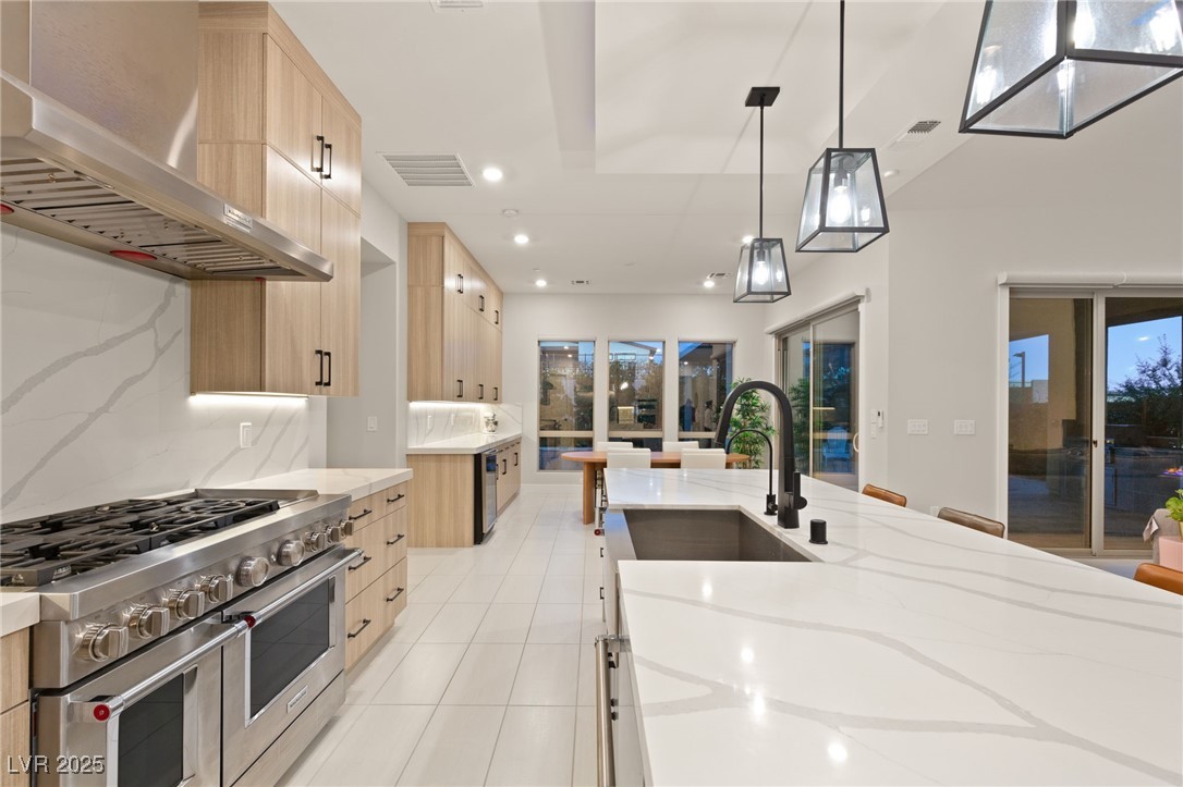 12160 Harris Summit Avenue