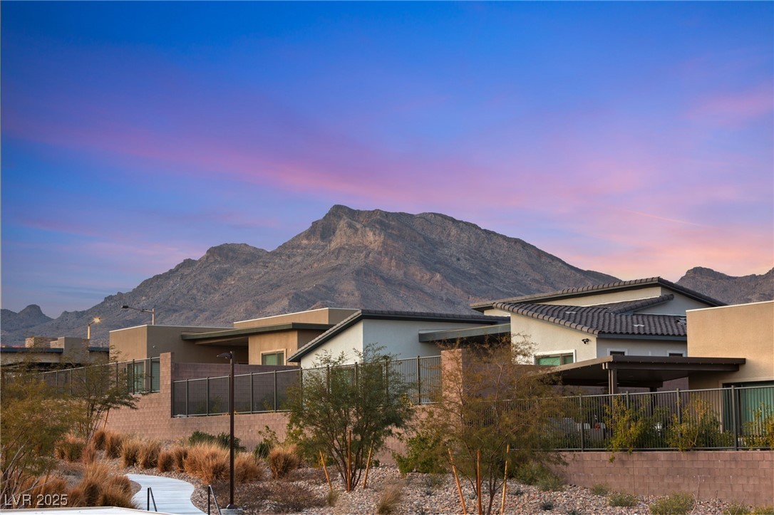 12160 Harris Summit Avenue