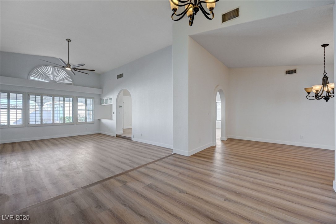519 Cayuga Court