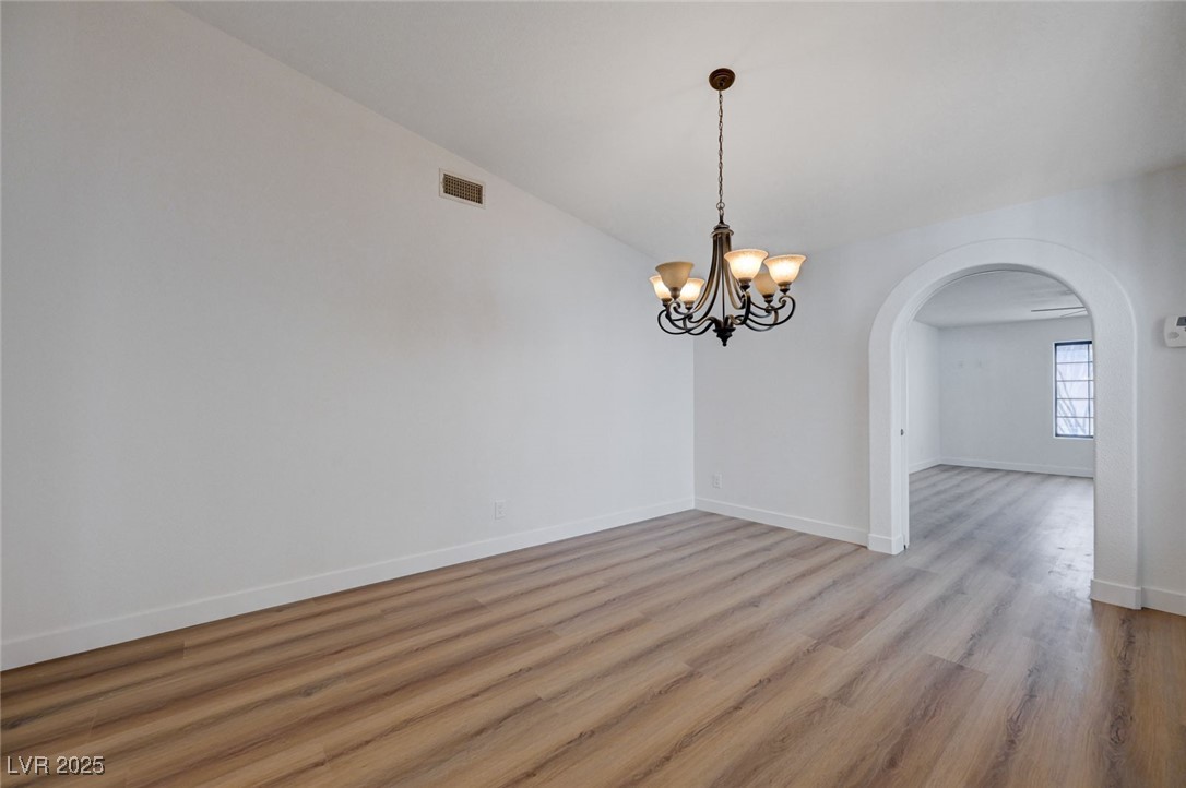 519 Cayuga Court
