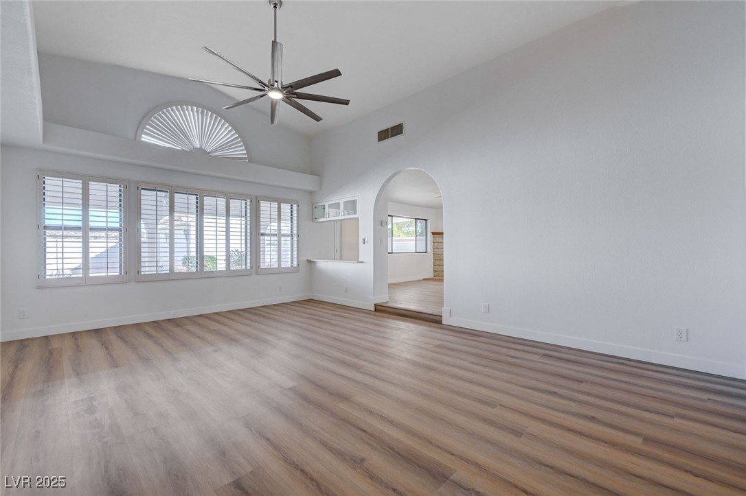 519 Cayuga Court