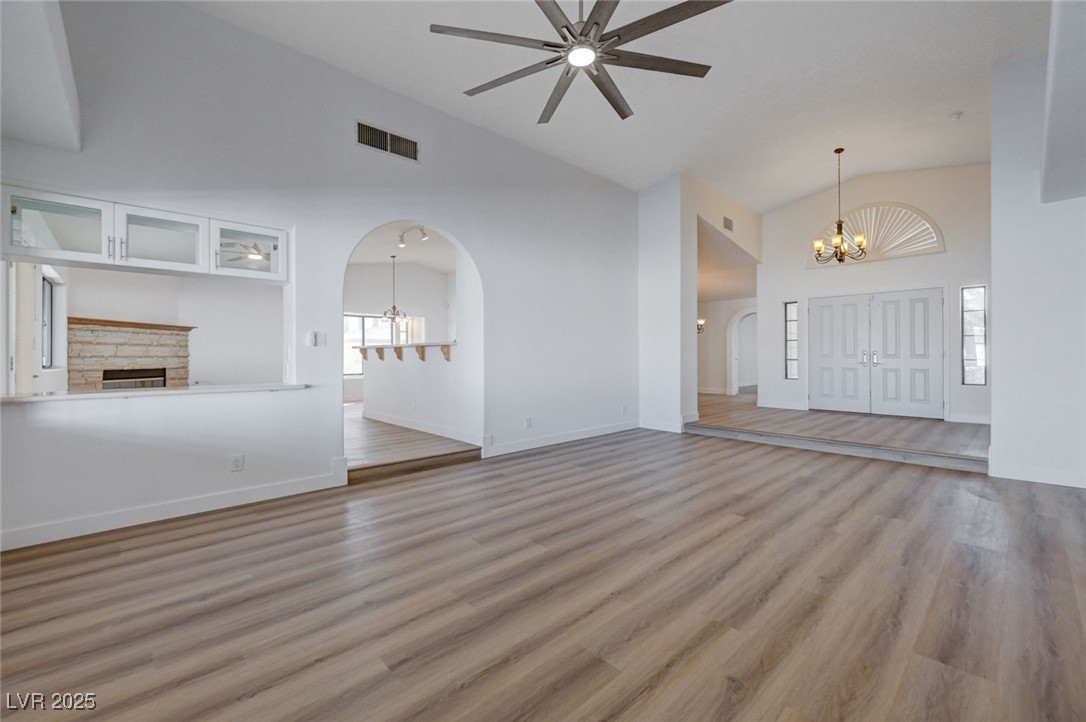 519 Cayuga Court