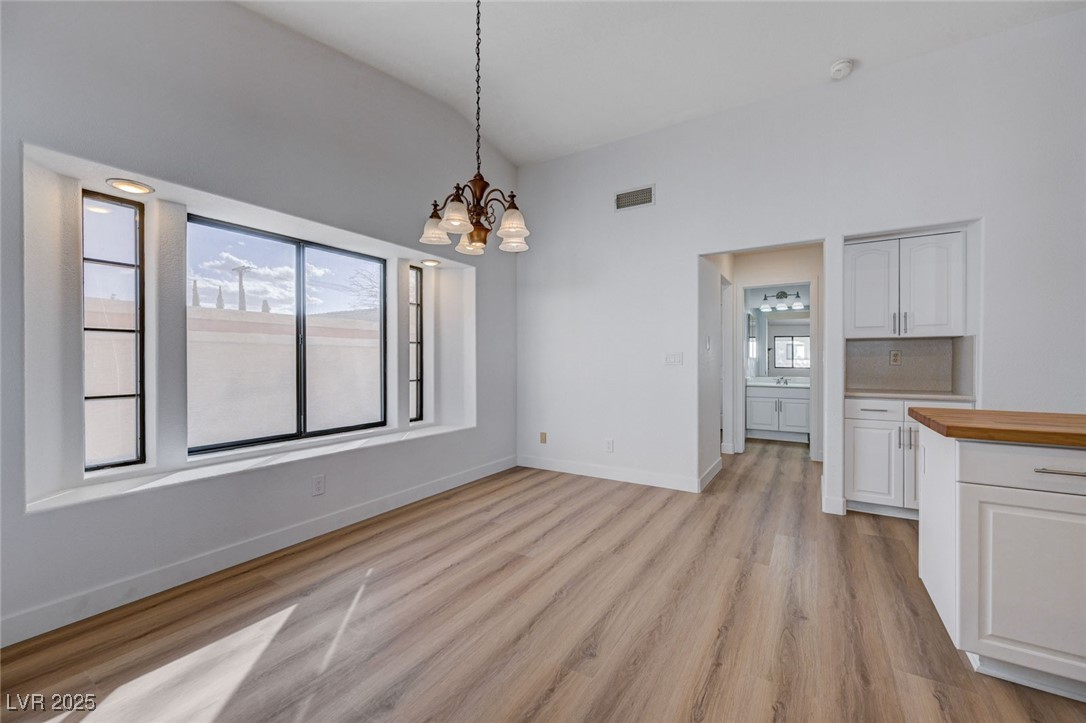 519 Cayuga Court