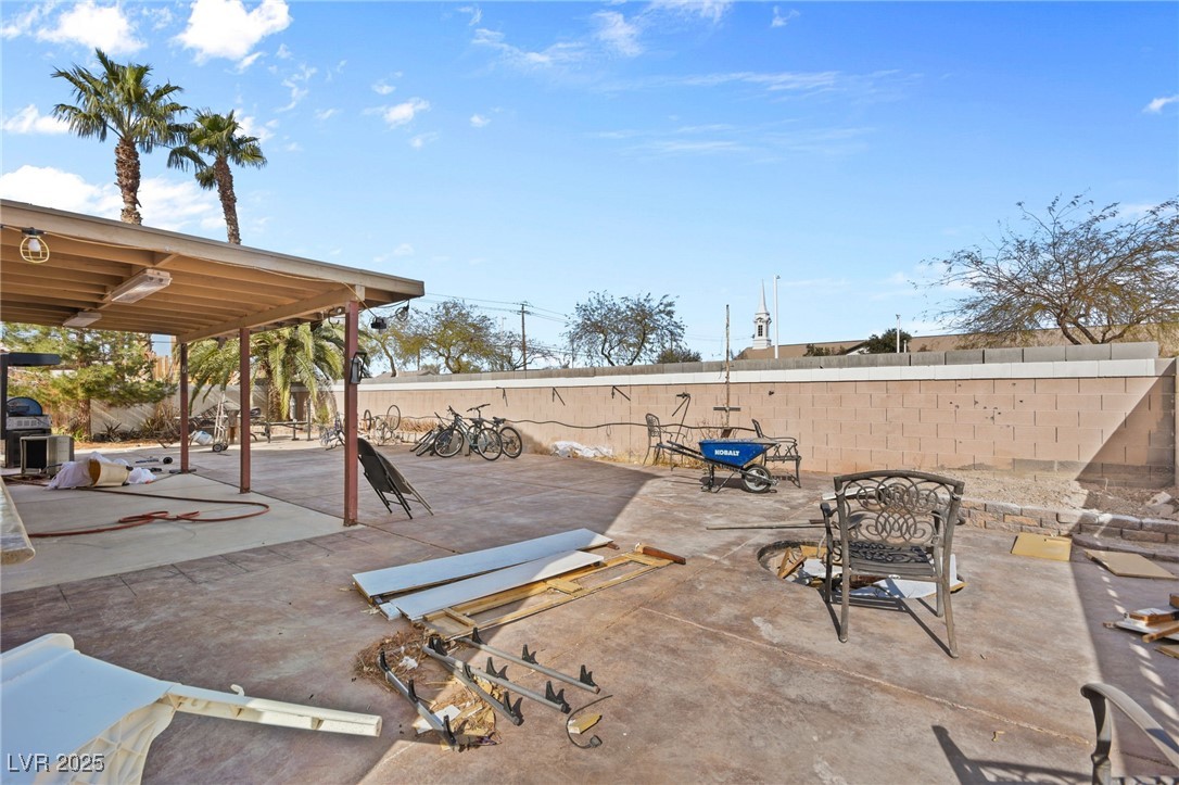 1940 Solana Del Norte Way