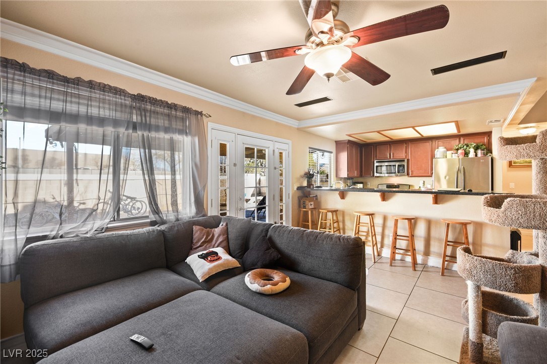 1940 Solana Del Norte Way