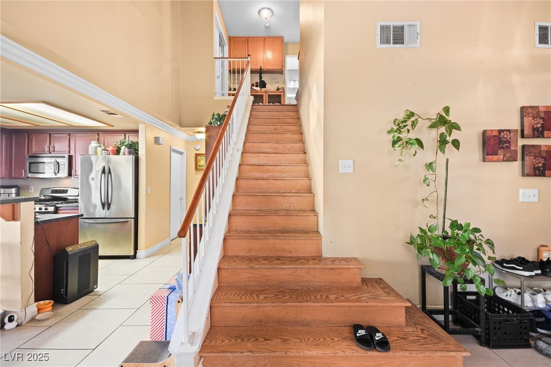 1940 Solana Del Norte Way