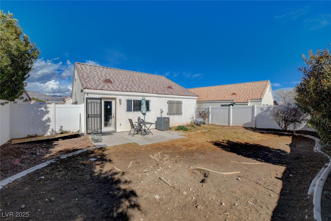 435 Regal Robin Way