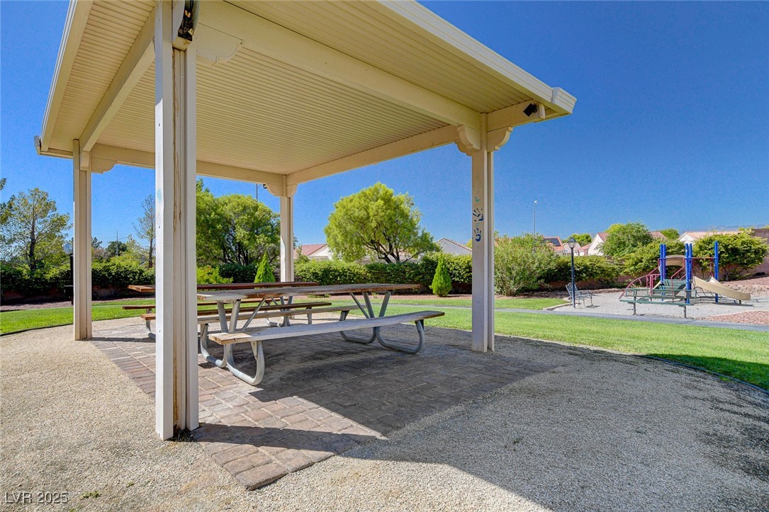435 Regal Robin Way