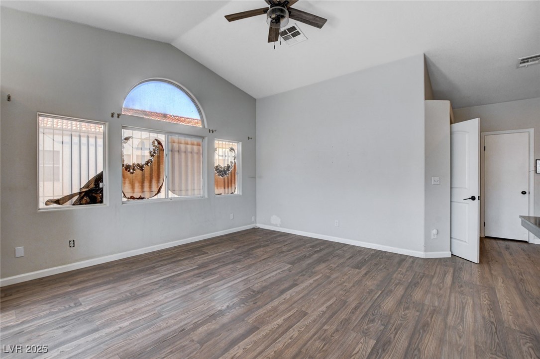 435 Regal Robin Way