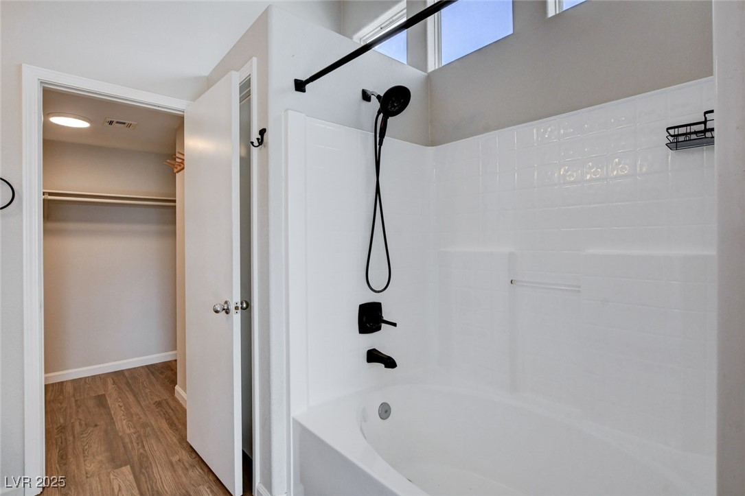 435 Regal Robin Way