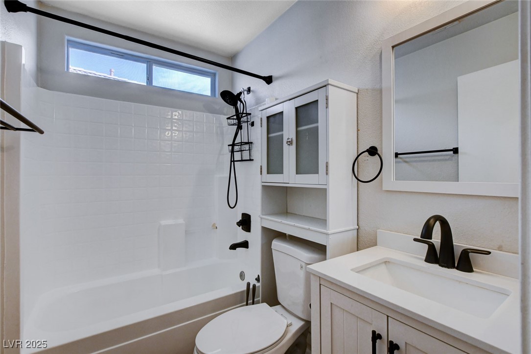 435 Regal Robin Way