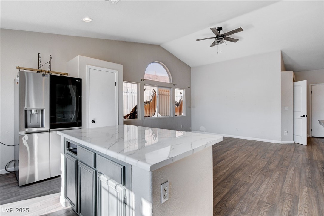 435 Regal Robin Way