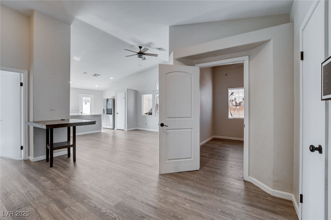 435 Regal Robin Way
