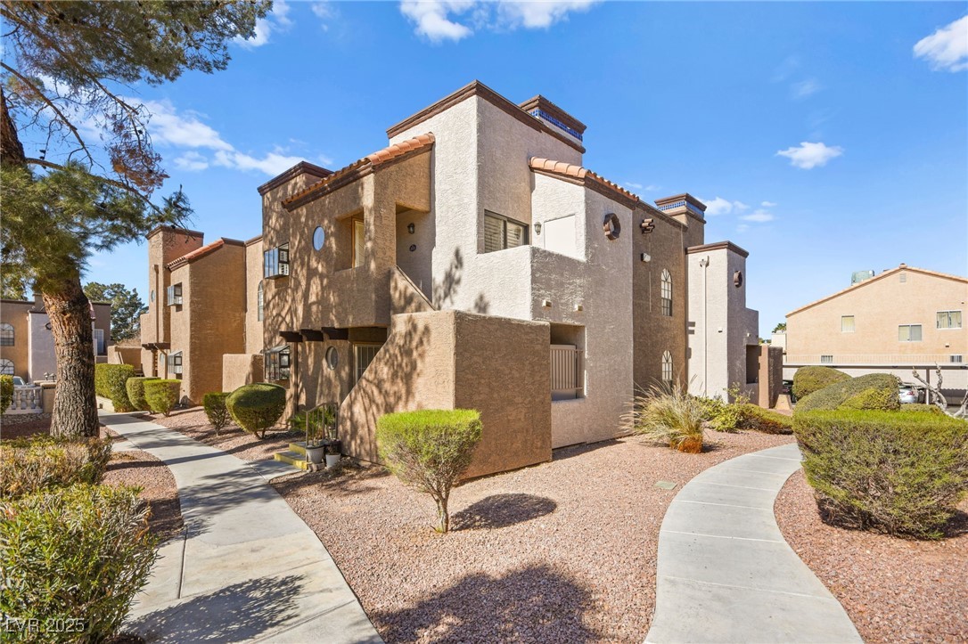 2966 Juniper Hills Boulevard 203