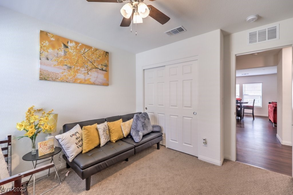 8342 Vinamala Avenue