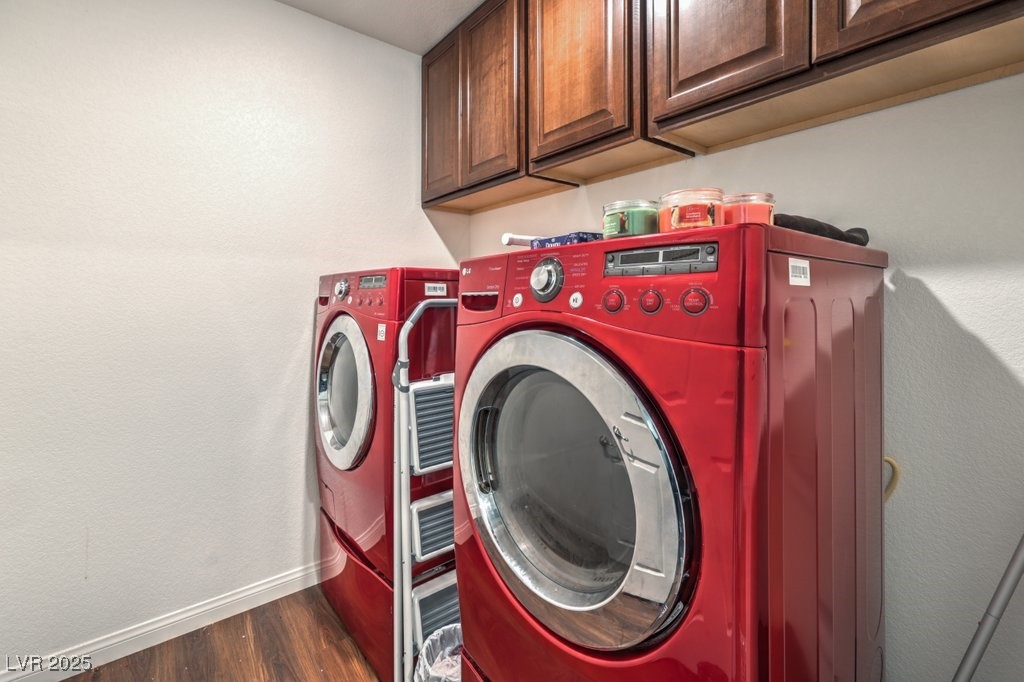 8342 Vinamala Avenue