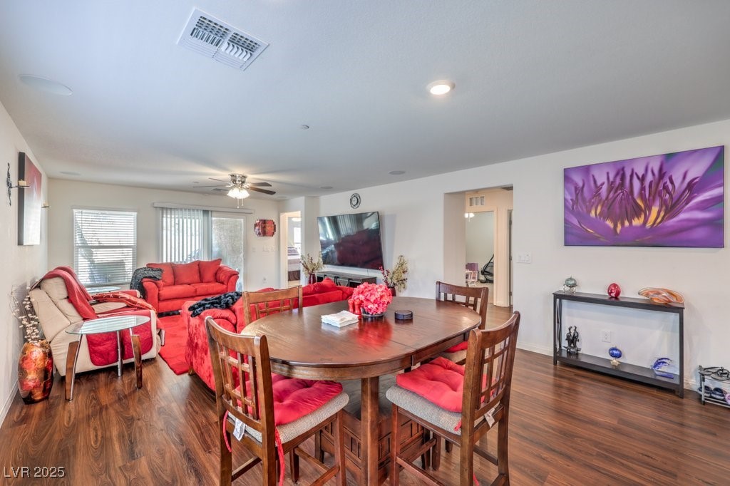 8342 Vinamala Avenue