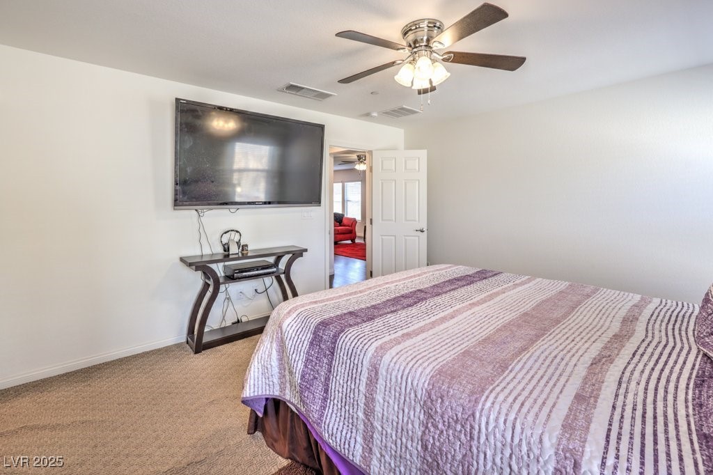 8342 Vinamala Avenue