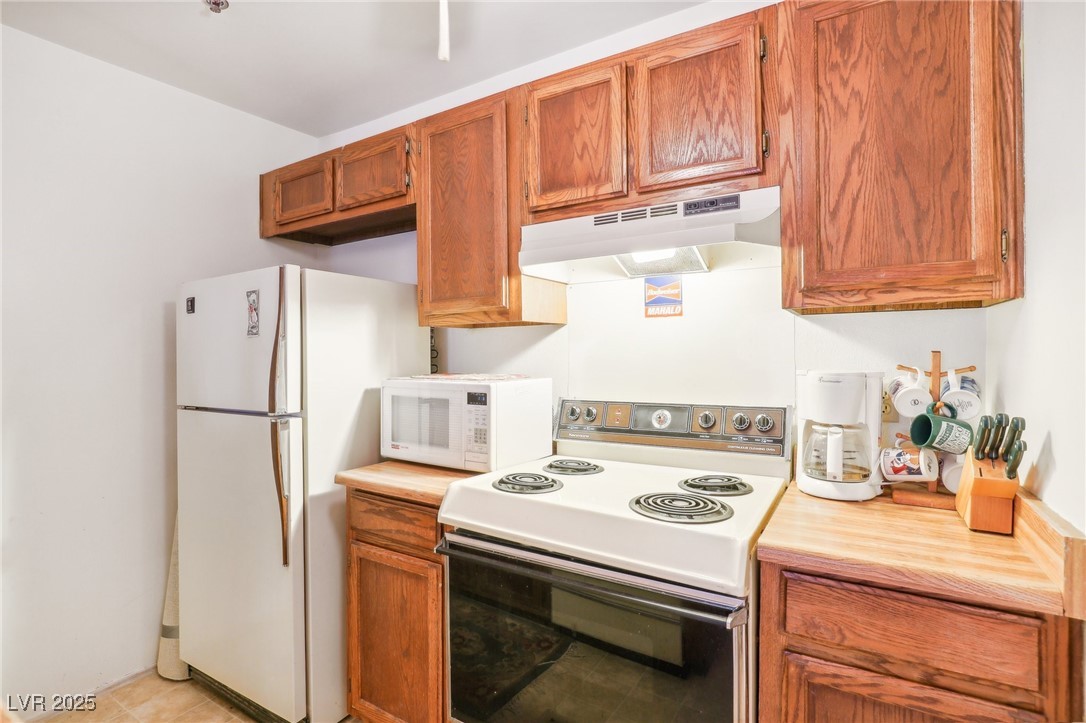 1381 East University Avenue 301