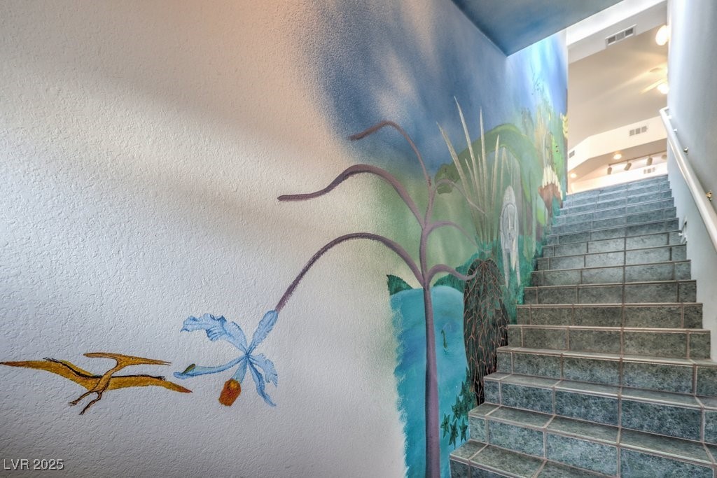 6909 Cobre Azul Avenue 202