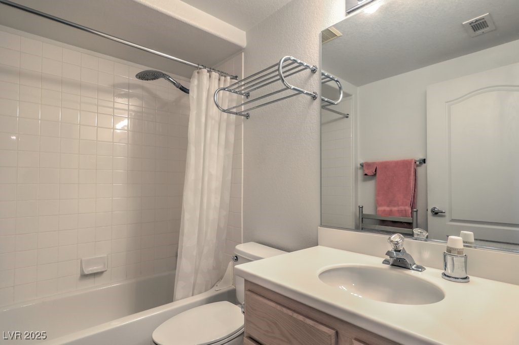 6909 Cobre Azul Avenue 202