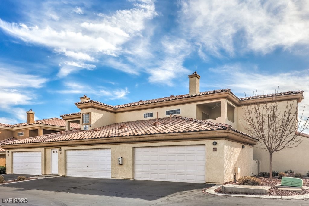 6909 Cobre Azul Avenue 202