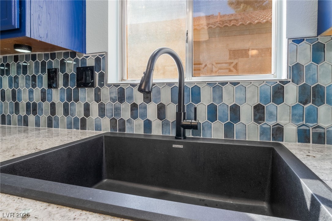 1999 Dry Falls Street