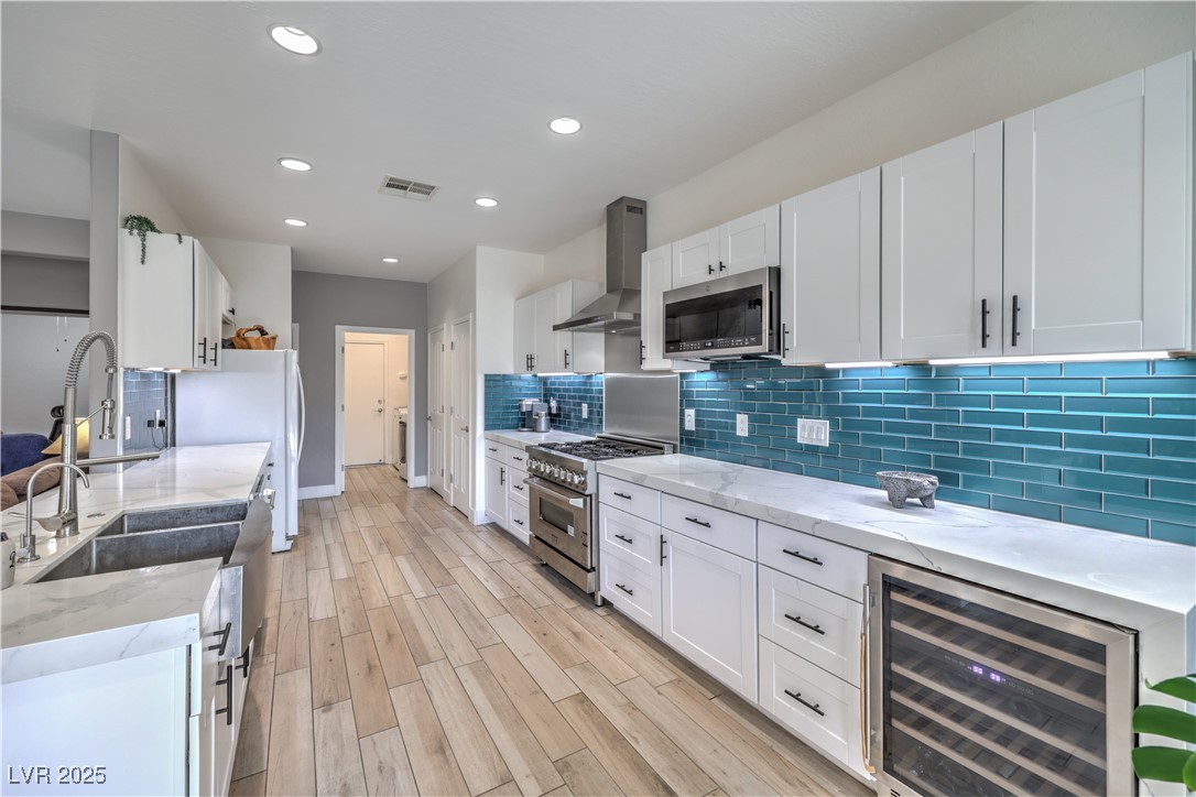 3305 Fernbird Lane