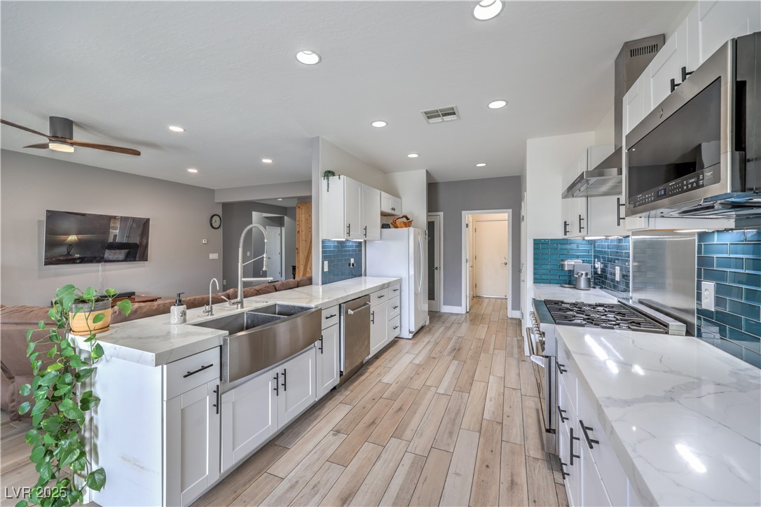 3305 Fernbird Lane