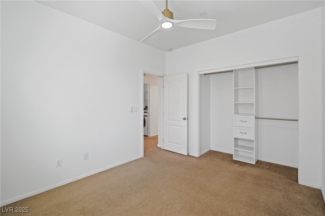6121 Sinatra Sands Court