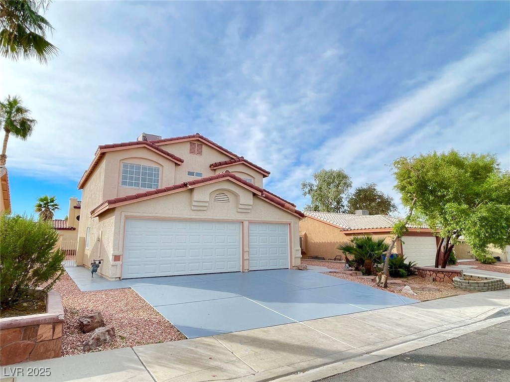923 Sagecrest Way