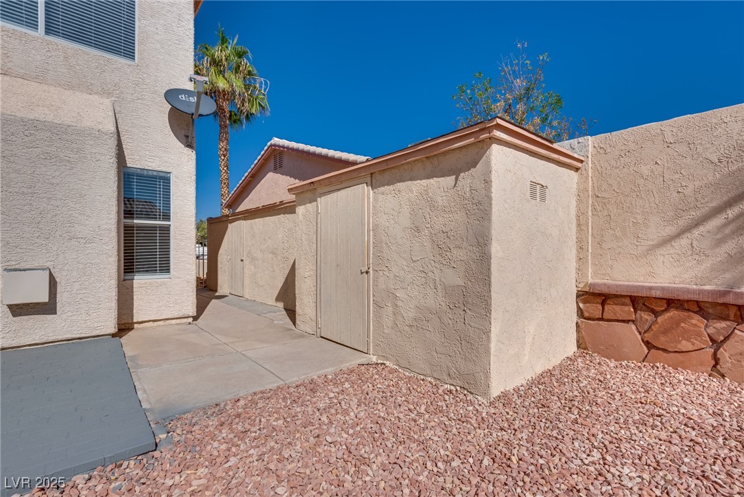 923 Sagecrest Way