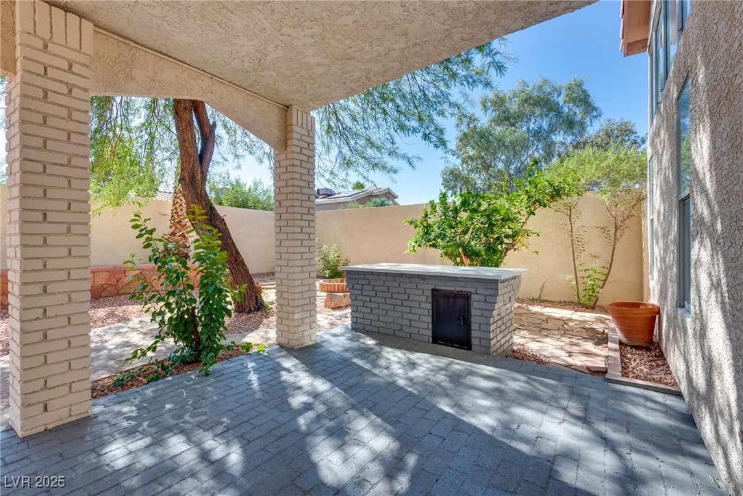 923 Sagecrest Way