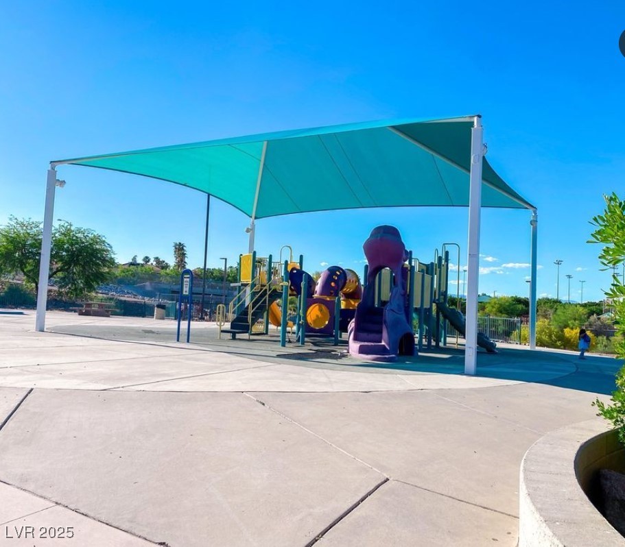 271 Francisco Street