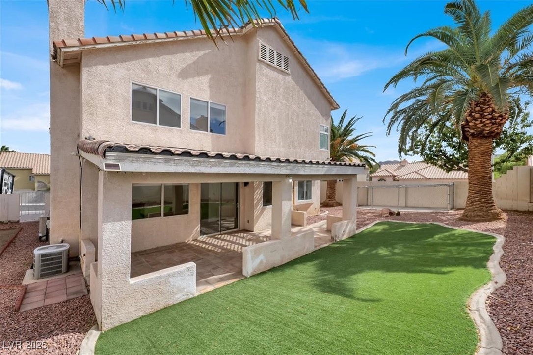 271 Francisco Street