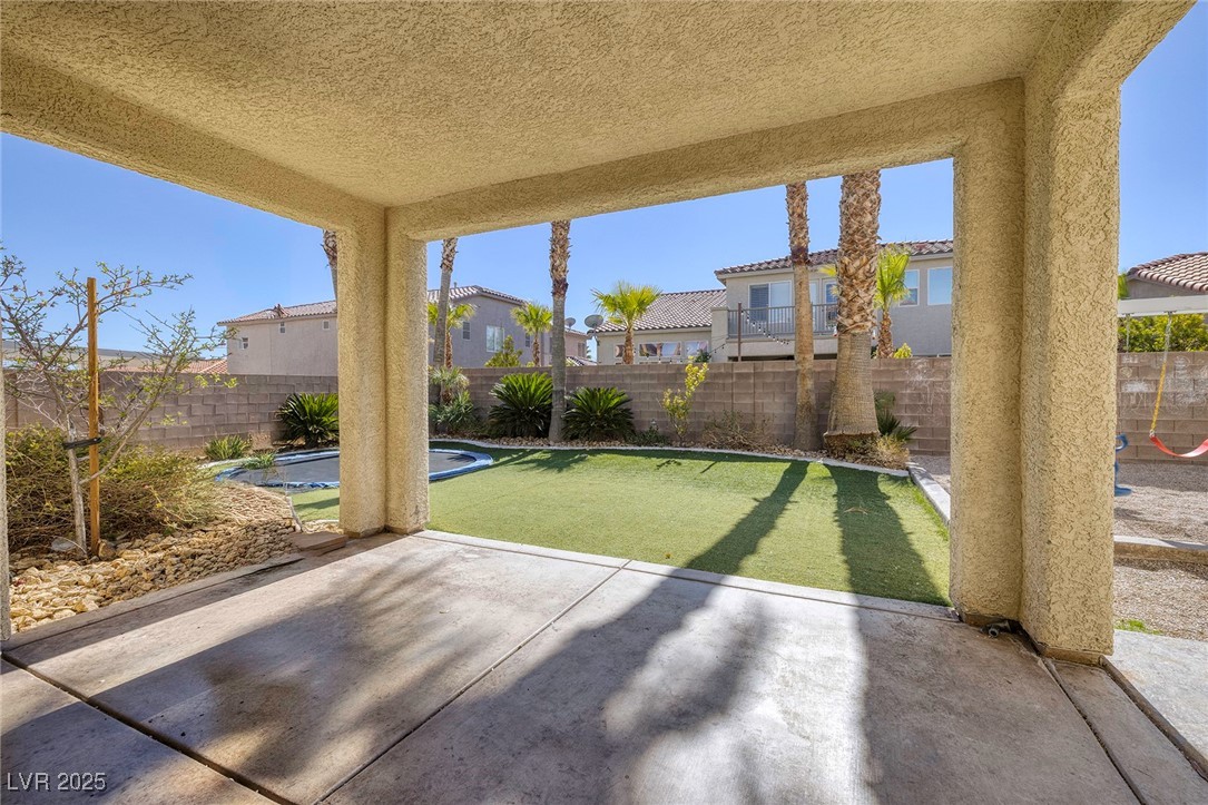 9379 Arrowhead Bluff Avenue