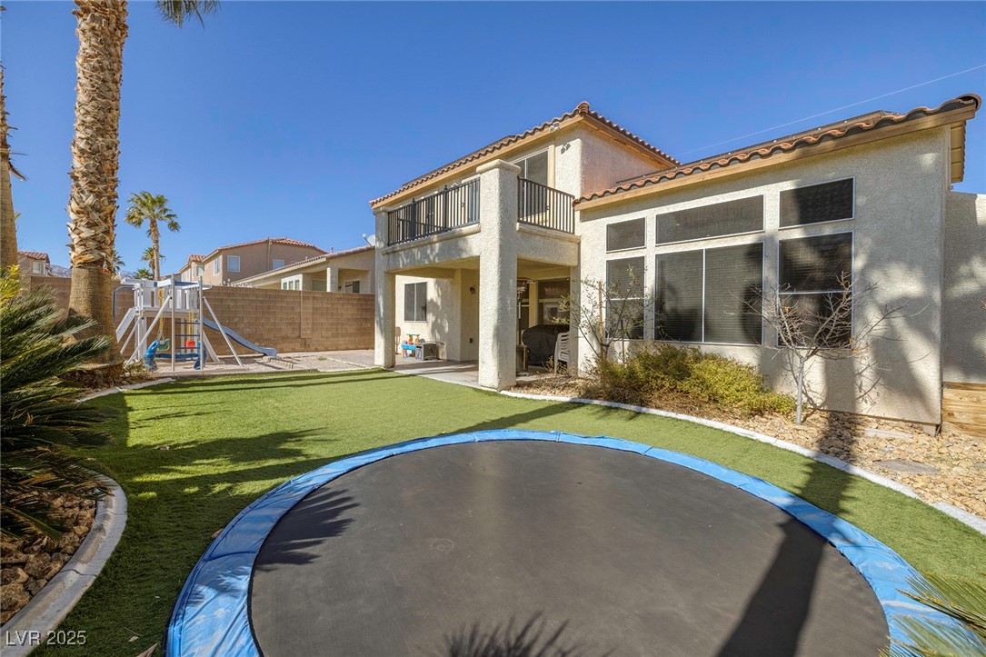 9379 Arrowhead Bluff Avenue