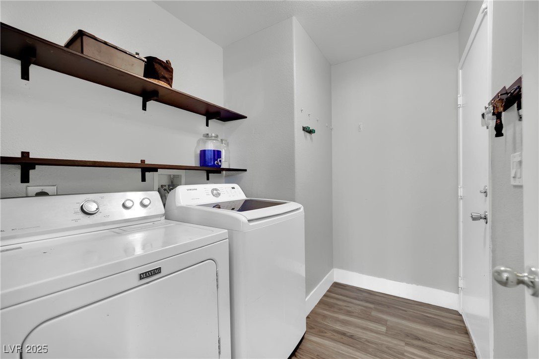 1914 Night Shadow Avenue