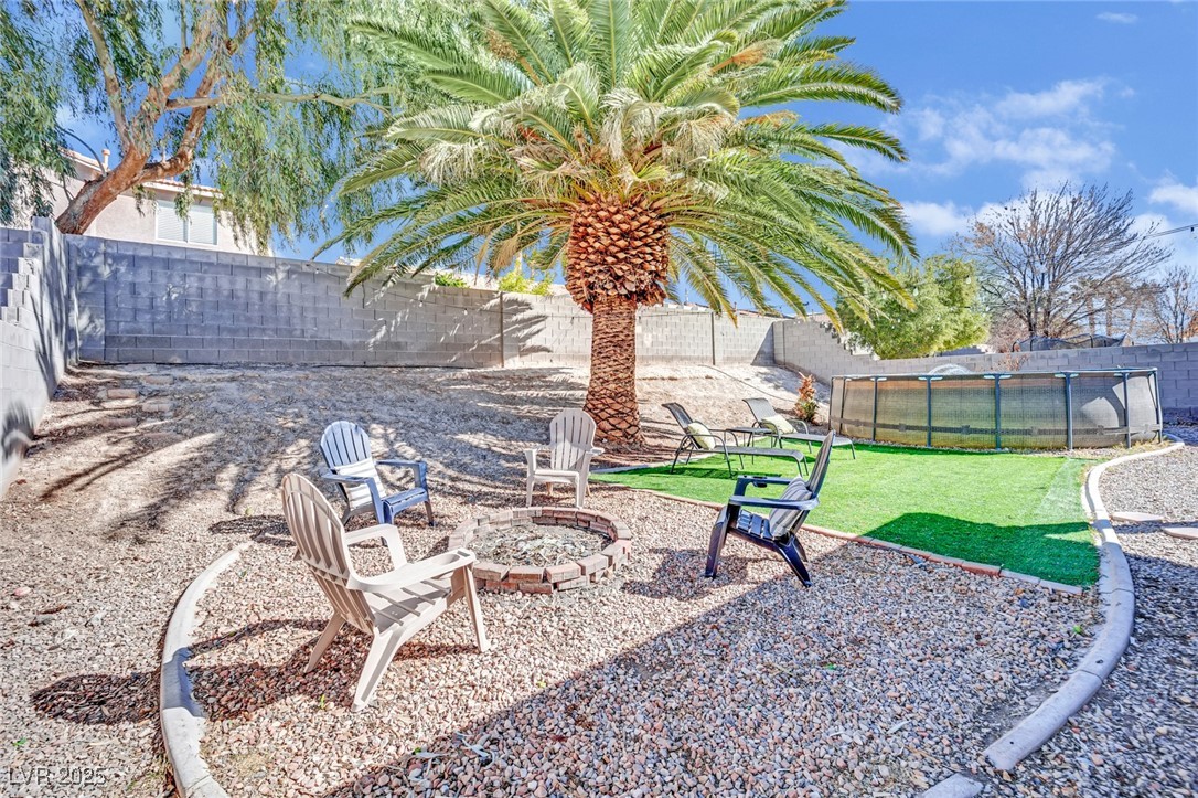 1914 Night Shadow Avenue