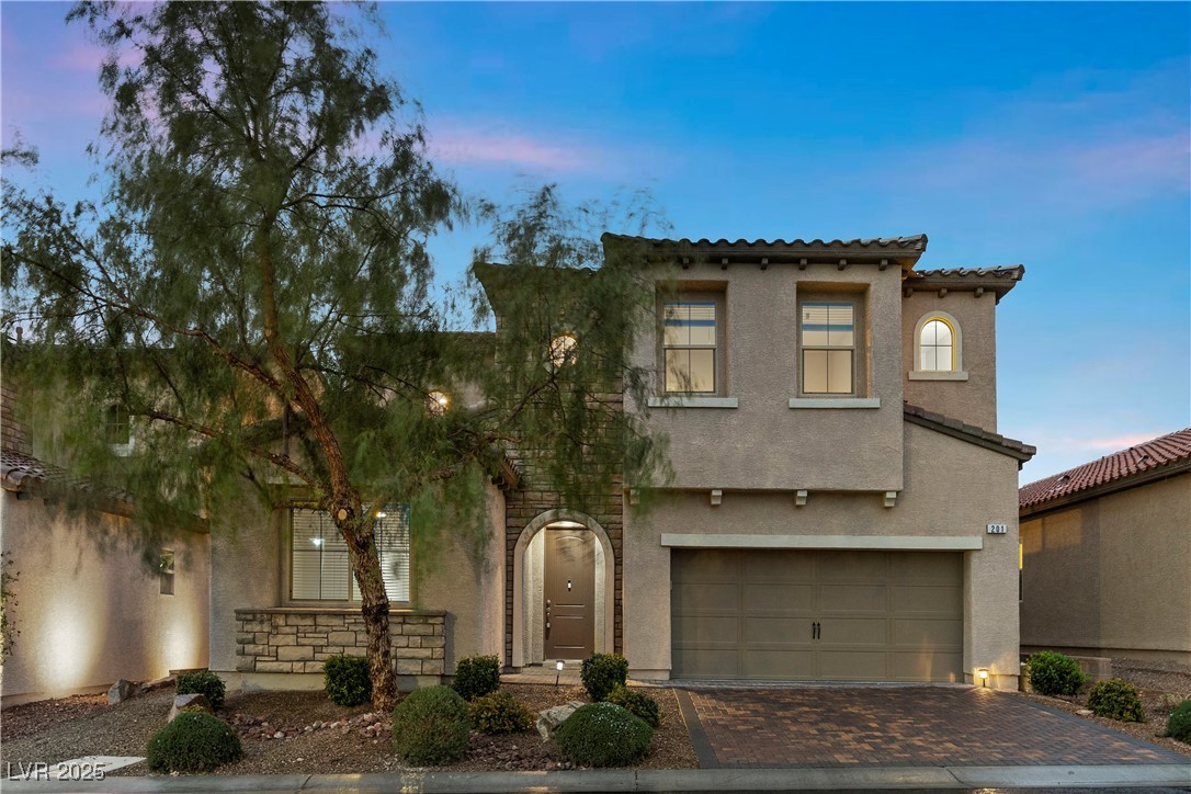 201 White Mule Avenue