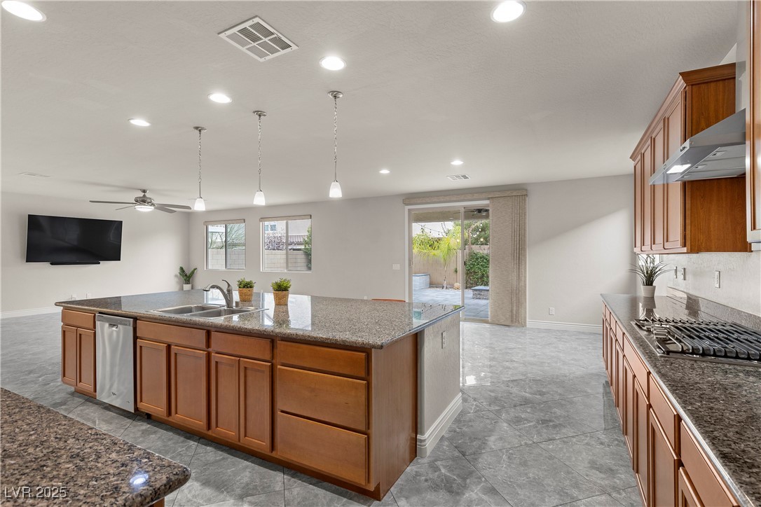 201 White Mule Avenue