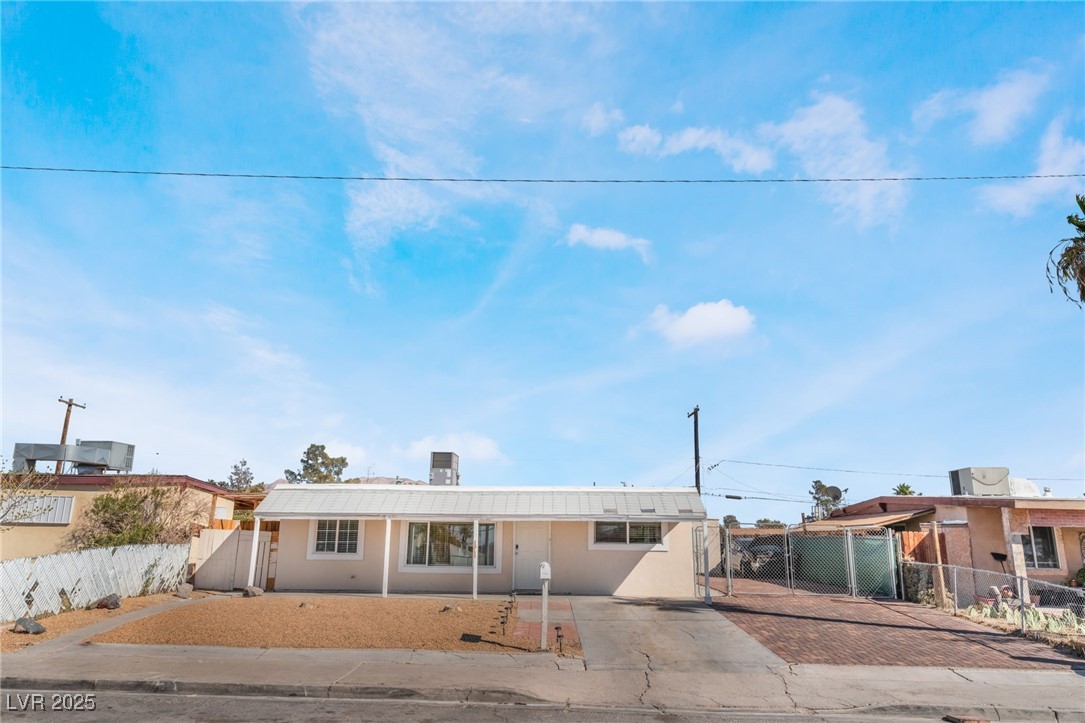 1216 Oahu Street